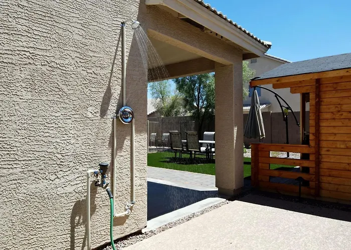 4 Season Heated Dream Pool Jacuzzi Sauna *